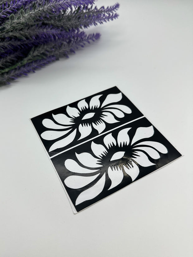 This image shows African-style hand henna stencils by Amarya Henna, designed for easy tracing of traditional patterns.