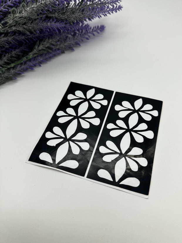 This image shows African-style hand henna stencils by Amarya Henna, designed for easy tracing of traditional patterns.